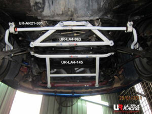 Toyota MR2 91-99 SW20 UltraRacing 4-punkti eesmine H-Brace 145