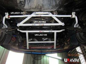 Toyota MR2 91-99 SW20 UltraRacing 4-punkti eesmine H-Brace 963