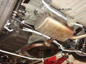 Toyota Previa 06+ 2.4/3.5 Ultra-R tagumine alumine Tiebar 371