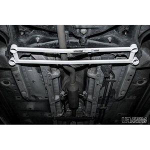 Toyota Yaris 10+ XP13 UltraRacing 4P eesmine alumine Brace