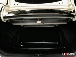 Toyota Yaris Ativ XP150 1.5 2WD Thailand Imported 17+ UltraRacing 2-punkti tagumine ülemine Strutbar