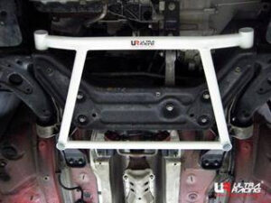VW Polo 02-09 9N 1.8T UltraRacing 4-punkti eesmine H-Brace