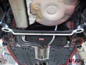 VW Polo 02-13 9N/6R/GTI UltraRacing tagumine stabilisaatorvarras 18mm
