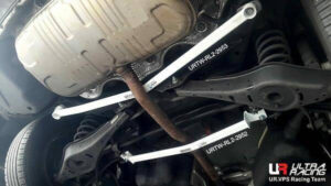 Volkswagen Sharan TYP 7N 2.0 TDI 10+ UltraRacing 2-punkti tagumine alumine Bar