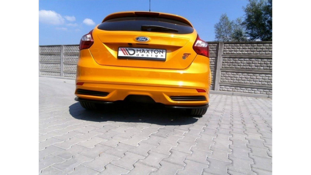 Splitter Ford Focus III ST tagumine külje Läikiv must