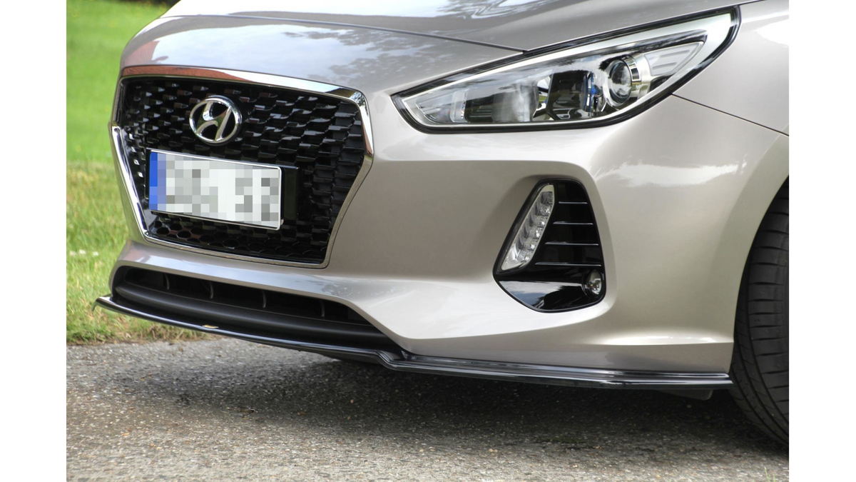 Splitter Hyundai i30 III esi v.1 Läikiv must
