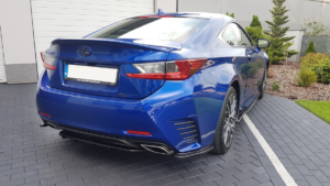 Splitter Lexus RC tagumine külje Läikiv must