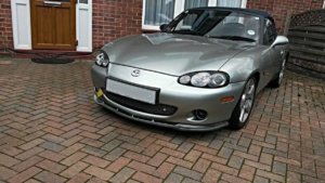 Splitter Mazda MX-5 esi Läikiv must