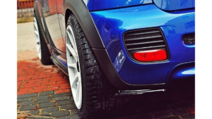Splitter Mini Cooper R56 JCW tagumine külje v.1 Läikiv must