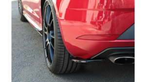 Splitter Seat Leon Cupra III Facelift tagumine külje v.1 Läikiv must