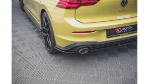 Splitter Volkswagen Golf 8 GTI Clubsport tagumine külje v.2 Läikiv must