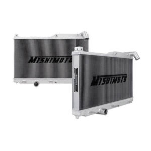 pol_pl_Sportowa-Chlodnica-Wody-Mishimoto-Uniwersalna-25-51-x-16-3-x-2-55-75997_1.jpg Mishimoto Performance Radiaator Universaal 25.51" x 16.3" x 2.55"
